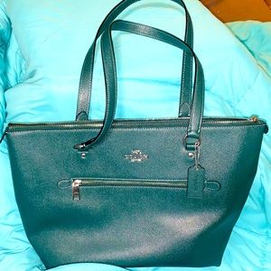 Dark Green Coach Gallery Tote-EUC